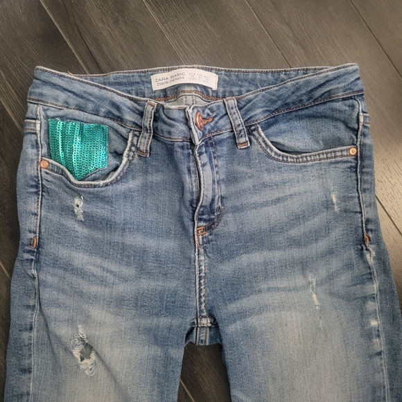 ZARA Womens Distressed Skinny Sequin Pocket Light Wash Jeans Size US 4 - Picture 3 of 7